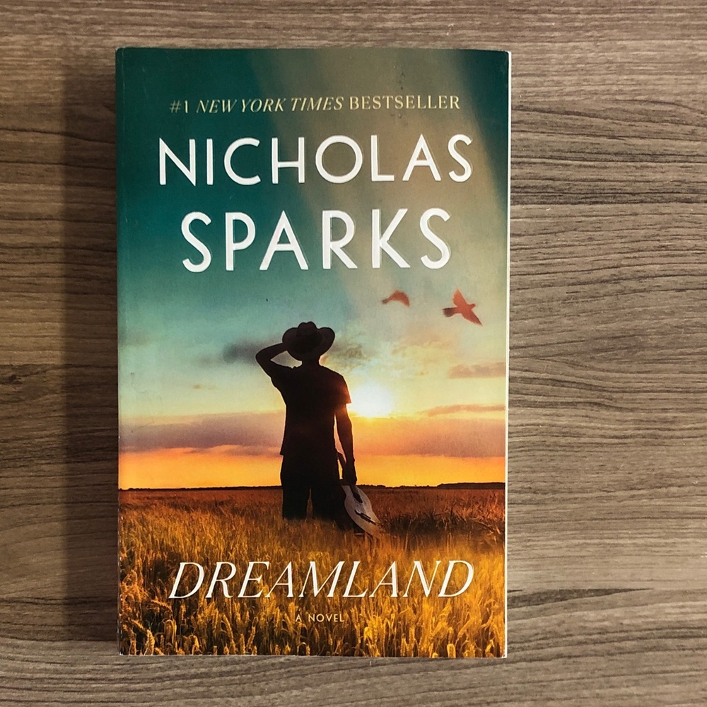 Dreamland by Nicholas Sparks Paperback